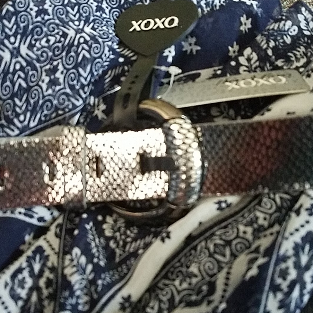 Xoxo silver faux skin belt